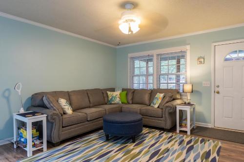 Beach Happy by Oak Island Accommodations - photo 39