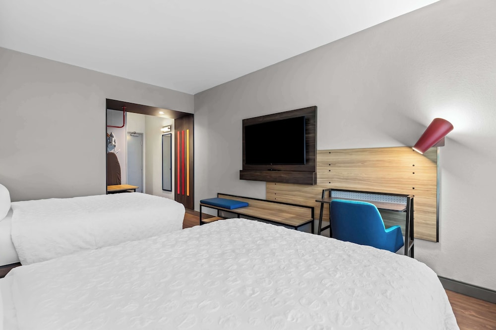 Tru by Hilton Aloha Beaverton - photo 7