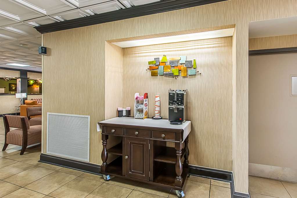 Clarion Inn Columbia Airport - photo 8