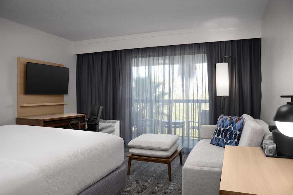 Courtyard by Marriott Orlando East UCF Area - photo 21