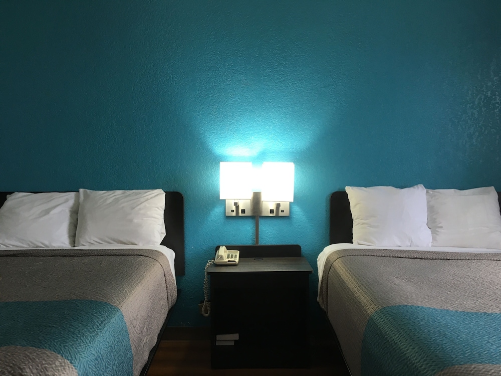 FairBridge Inn Express Melrose Park - photo 10