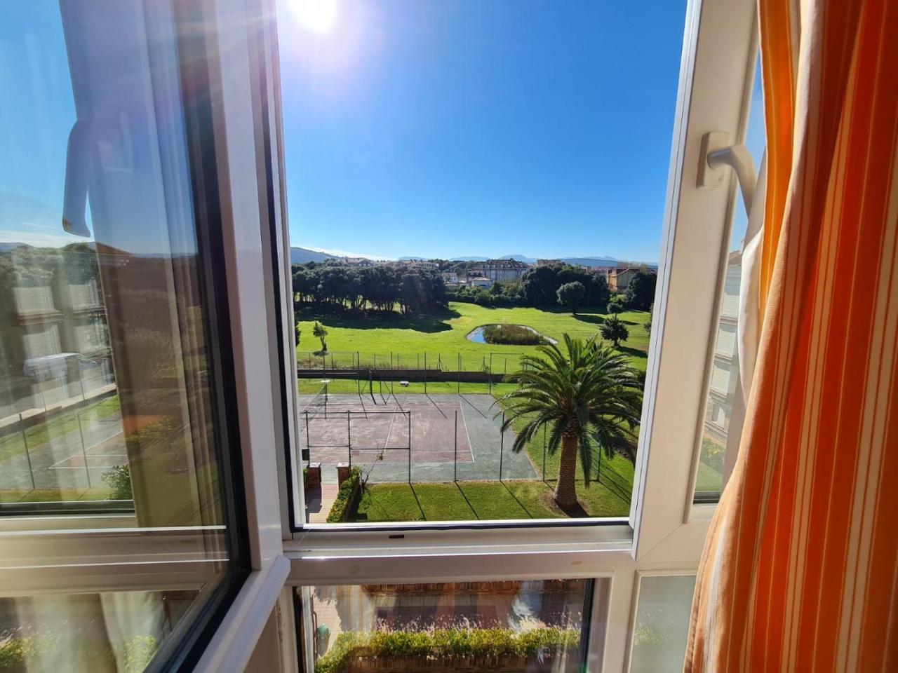 Noja. Piso En Noja a 5 Minutos de la Playa de Ris in Noja, Spain