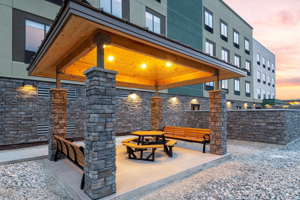 Hampton Inn & Suites Cody - photo 53