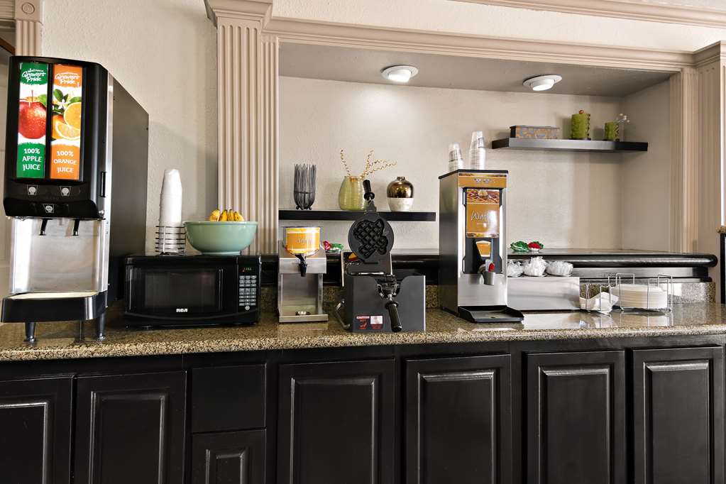 Quality Inn & Suites Weatherford - photo 15