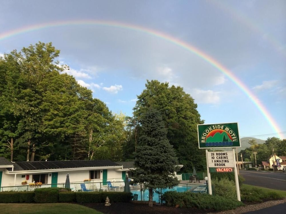 Brookside Motel