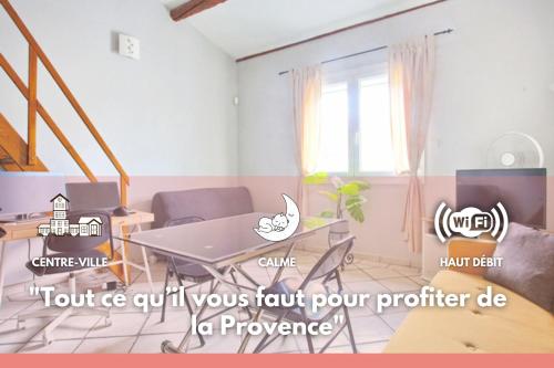 Le Refuge Mistralien Free Parking Wifi Cuisine in Martigues, France