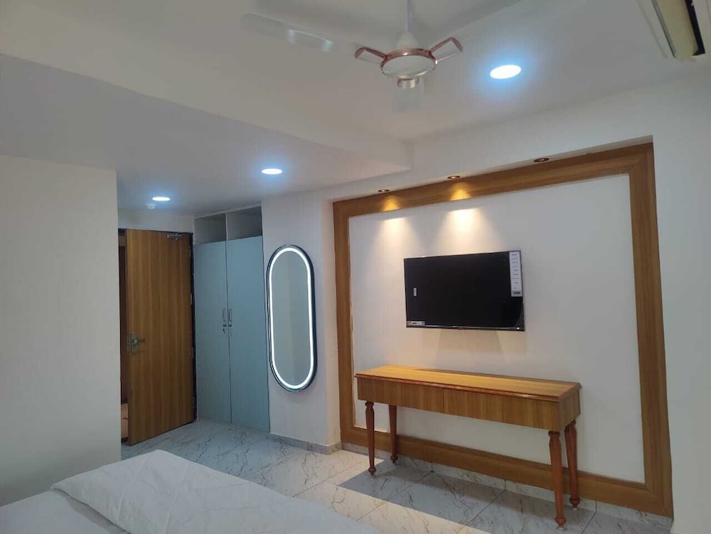 Januson Hotel in Gandhinagar, India