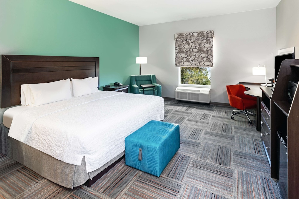 Hampton Inn Miami - photo 18