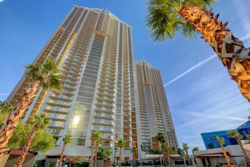 The Esme Suite At Mgm Signature 5 Min Walk From F1 Grandstand Located At Tower 2