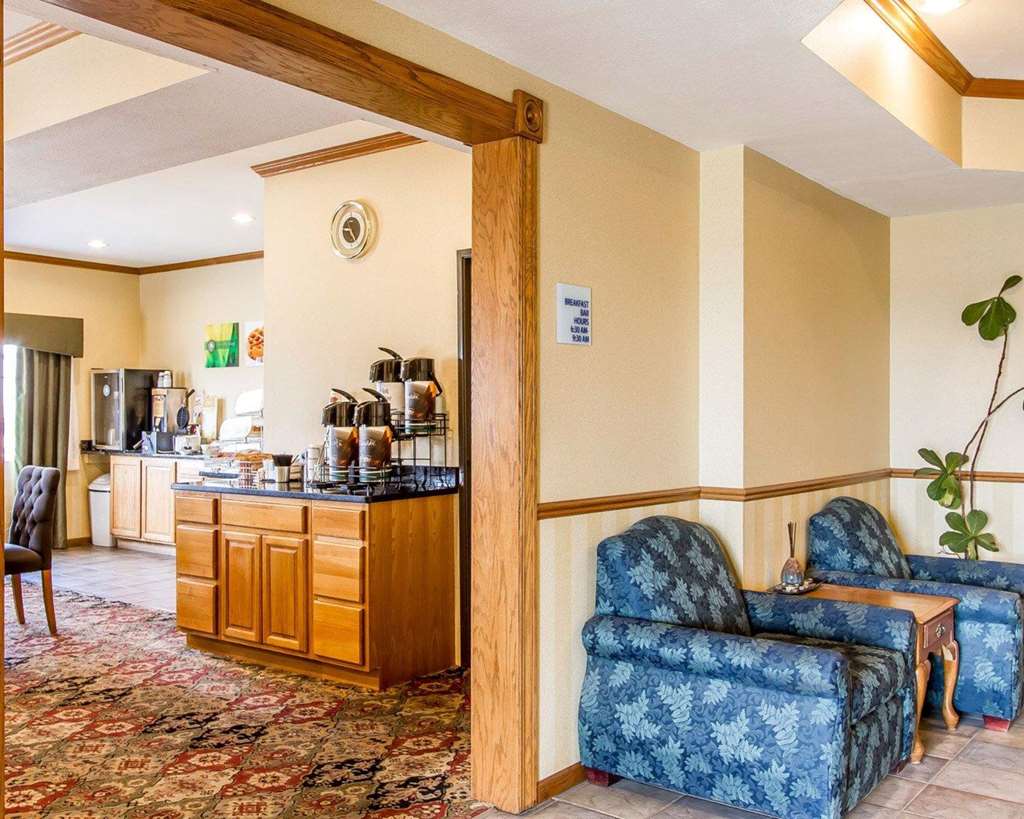 Quality Inn Pontiac - photo 8