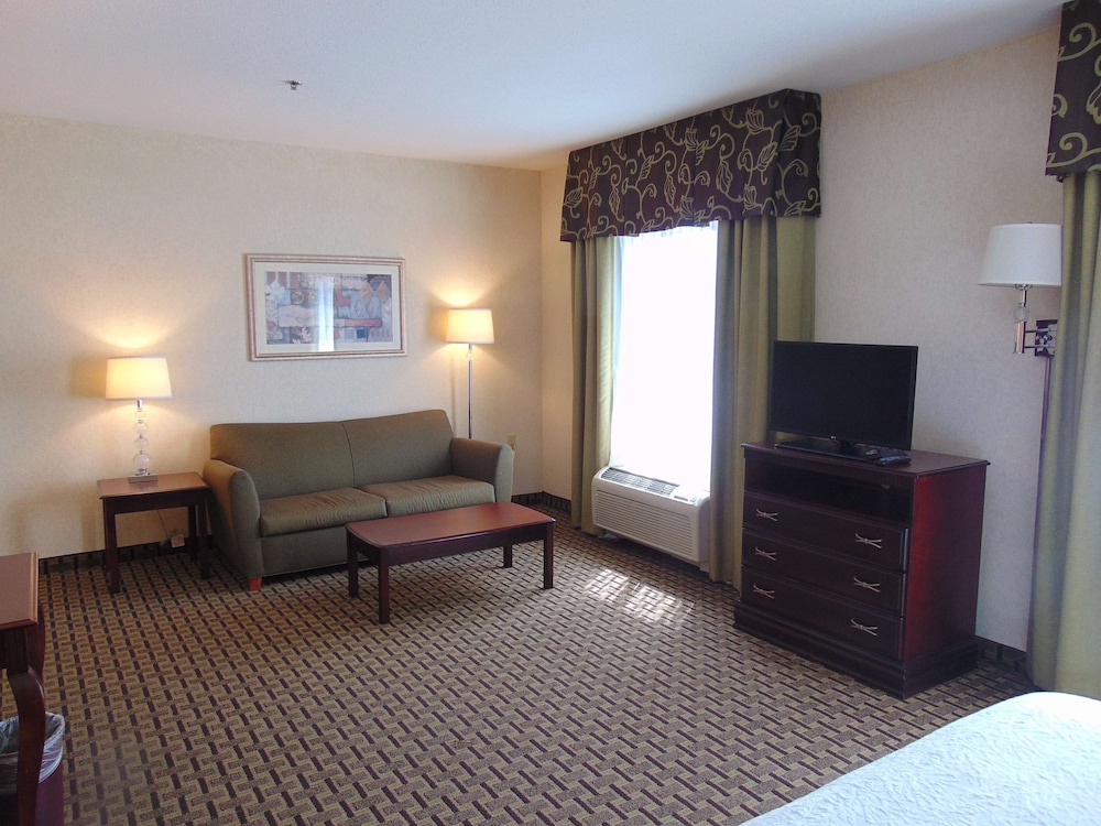 Hampton Inn & Suites Cleveland Mentor - photo 7