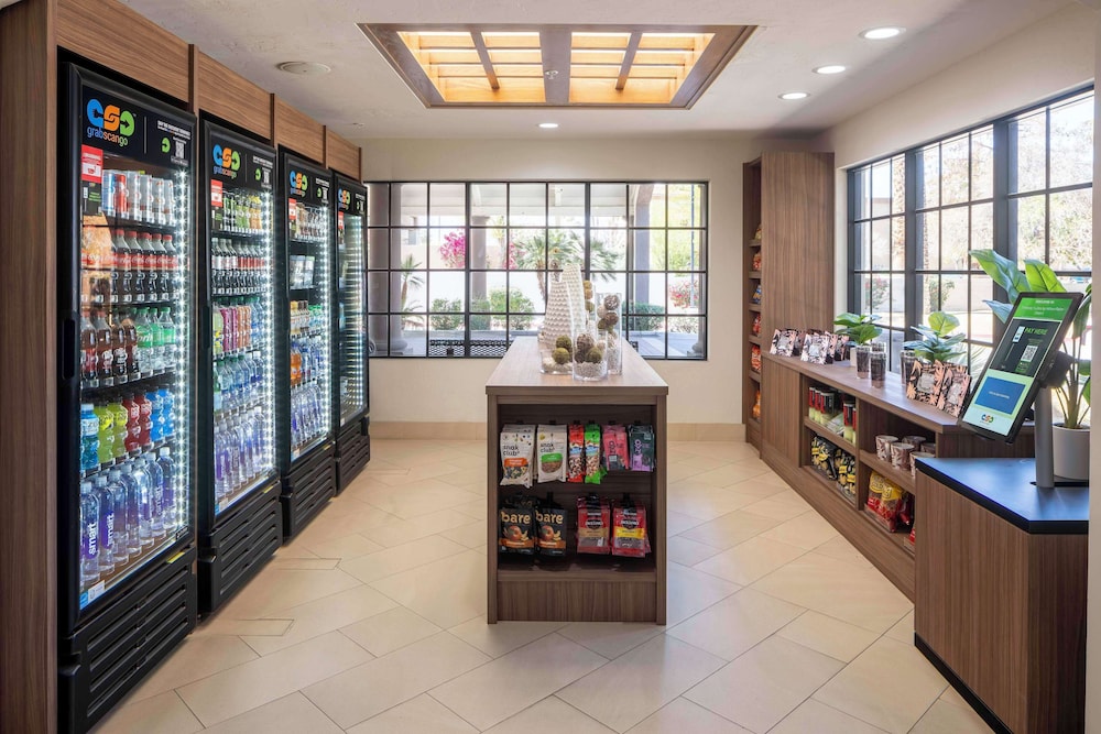 Embassy Suites by Hilton Palm Desert - photo 28