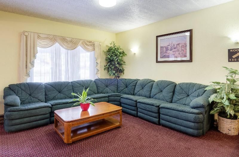 Red Roof Inn Sutton - photo 20
