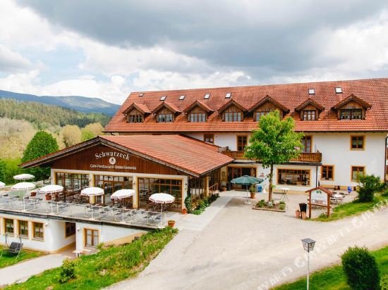 Panorama Hotel Schwarzeck — hotel in Lohberg