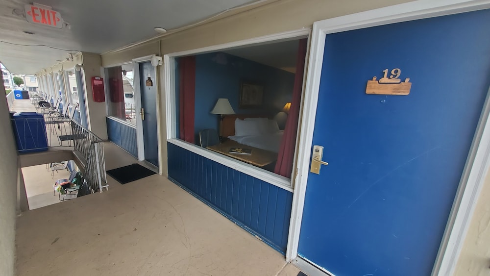 Sandbox Motel - photo 14