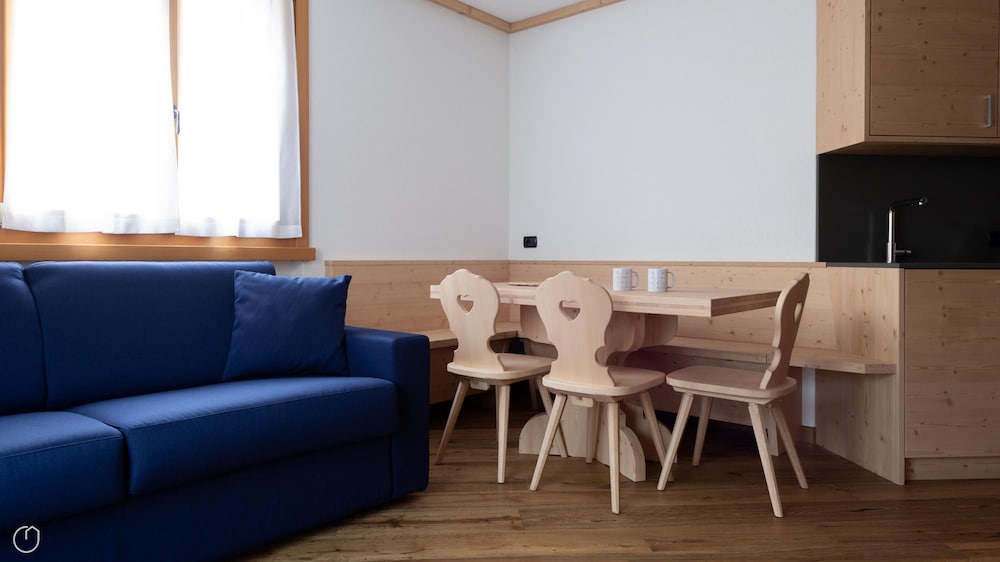 Italianway Castellazzi 12 Aquila — 4-Star Luxury Hotel in Bormio, Italy