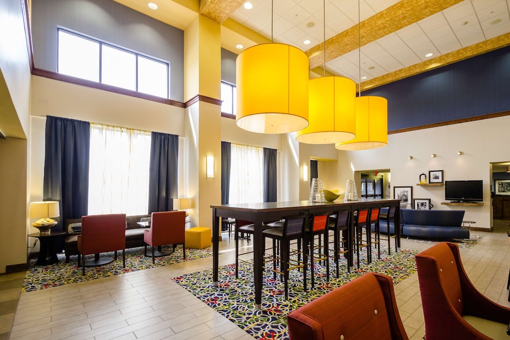 Hampton Inn & Suites Natchez - photo 29