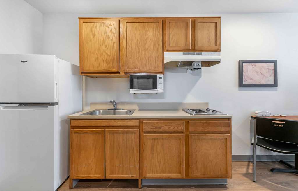 WoodSpring Suites Austin Northwest - photo 32
