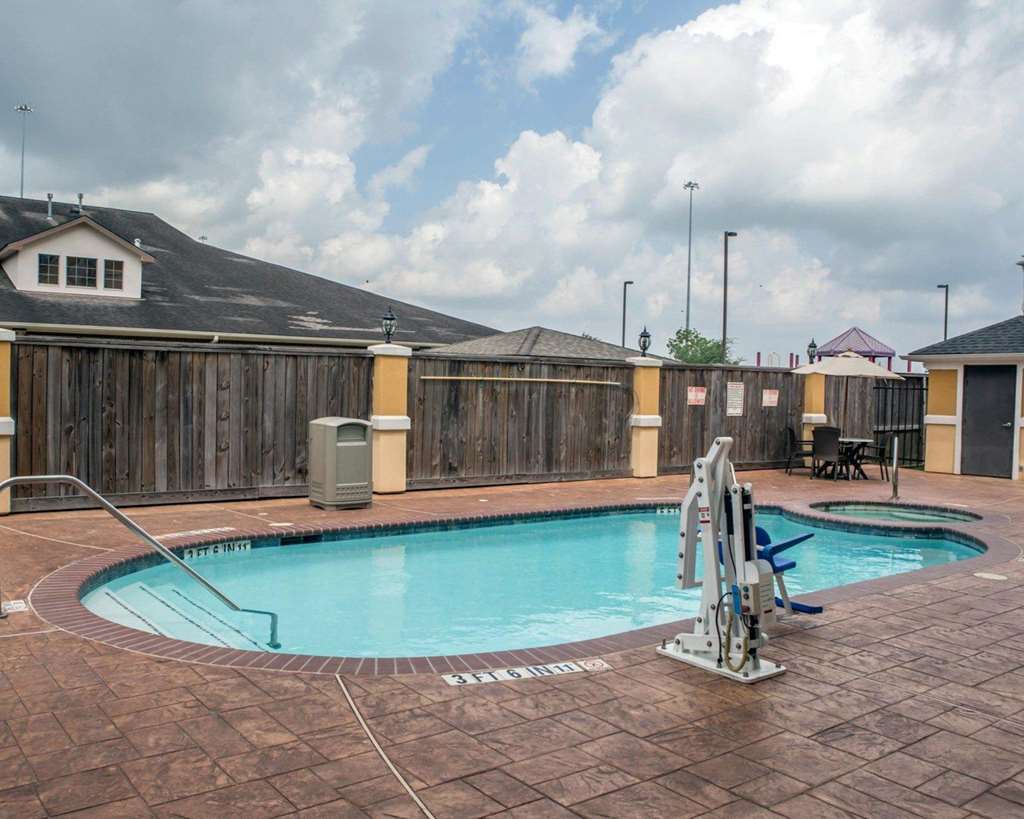 Sleep Inn And Suites Pearland Houston South - photo 11