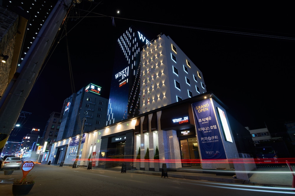 West In Hotel in Yeosu, South Korea