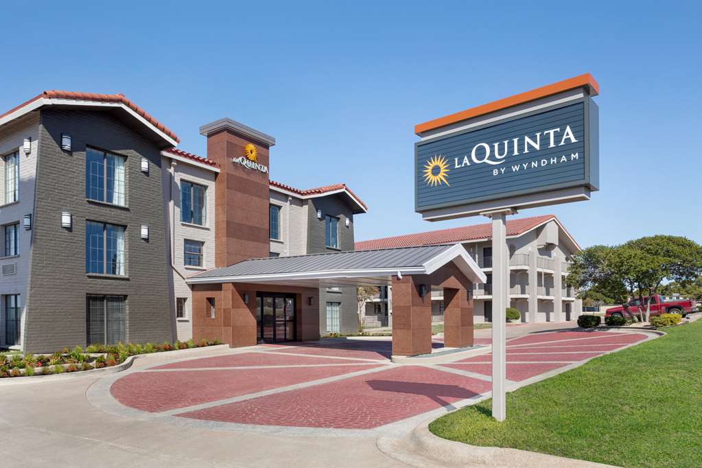 La Quinta Inn by Wyndham Temple - photo 2