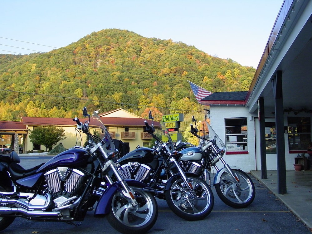 A Holiday Motel - photo 39