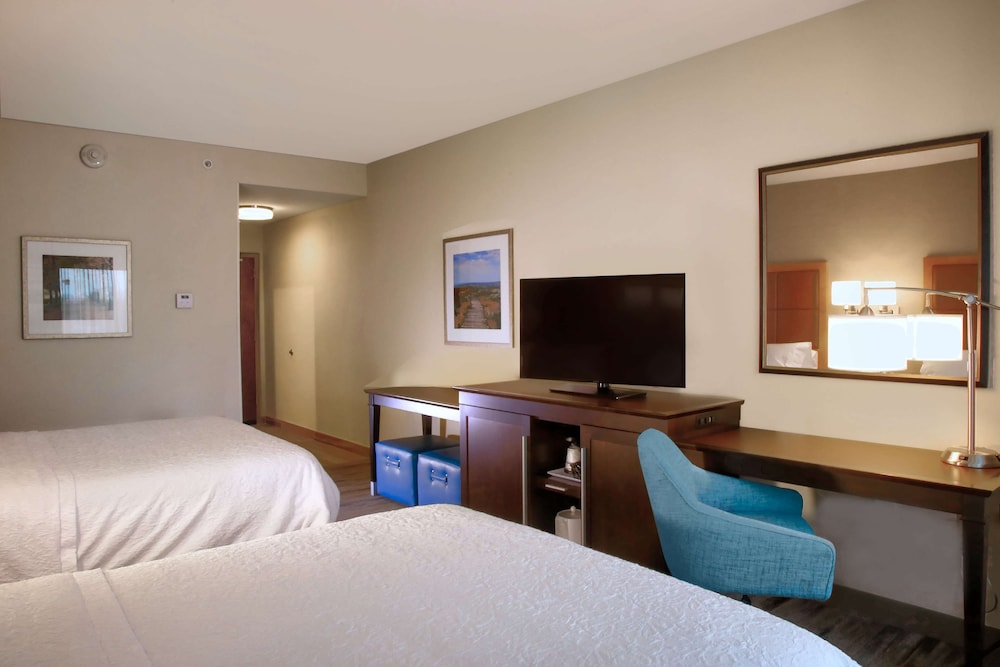 Hampton Inn & Suites Baltimore Aberdeen - photo 10