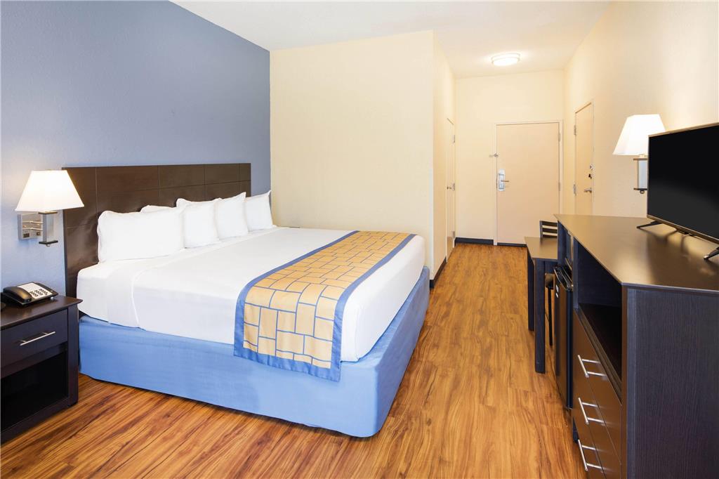 Days Inn by Wyndham Macon I 75 North - photo 14