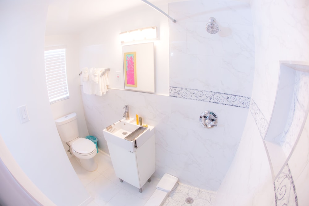 St Pete Beach Suites - photo 71