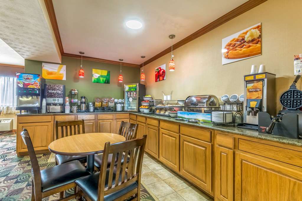 Quality Inn I 74 Batesville - photo 31