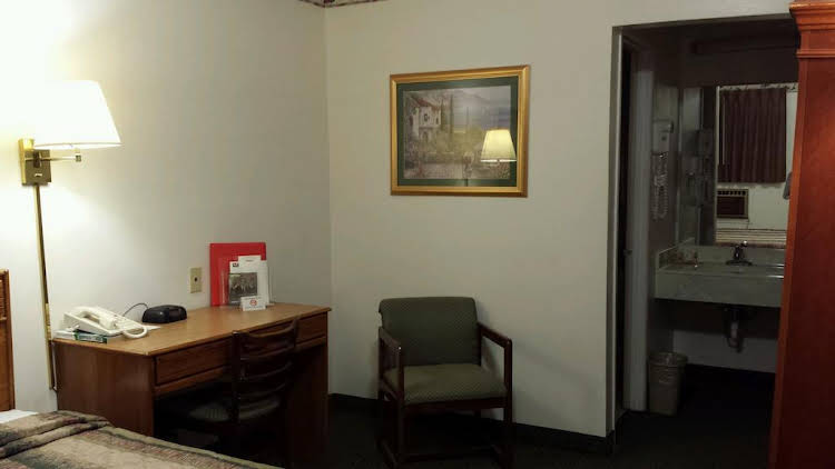 Friendship Inn Killeen Fort Hood - photo 14