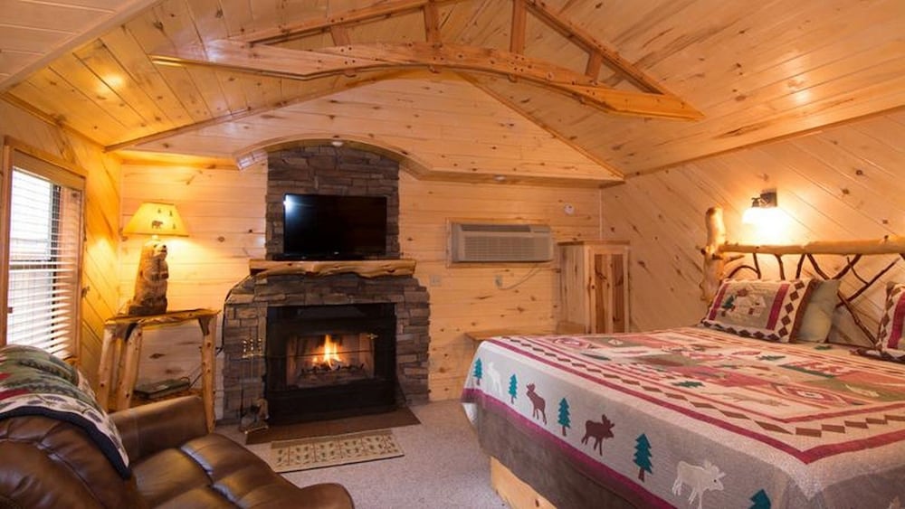 Upper Canyon Inn & Cabins - photo 21
