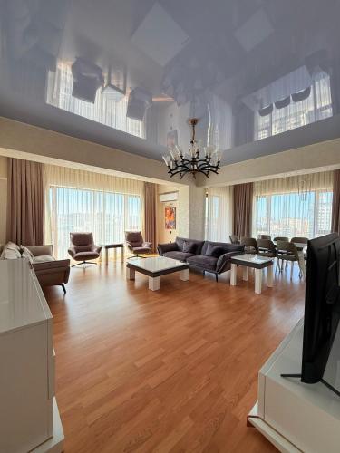 Park Azure Lux apartment — 4-Star Luxury Hotel in Baku, Azerbaijan