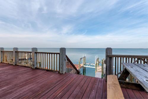 Dues Paid in Dauphin Island, United States