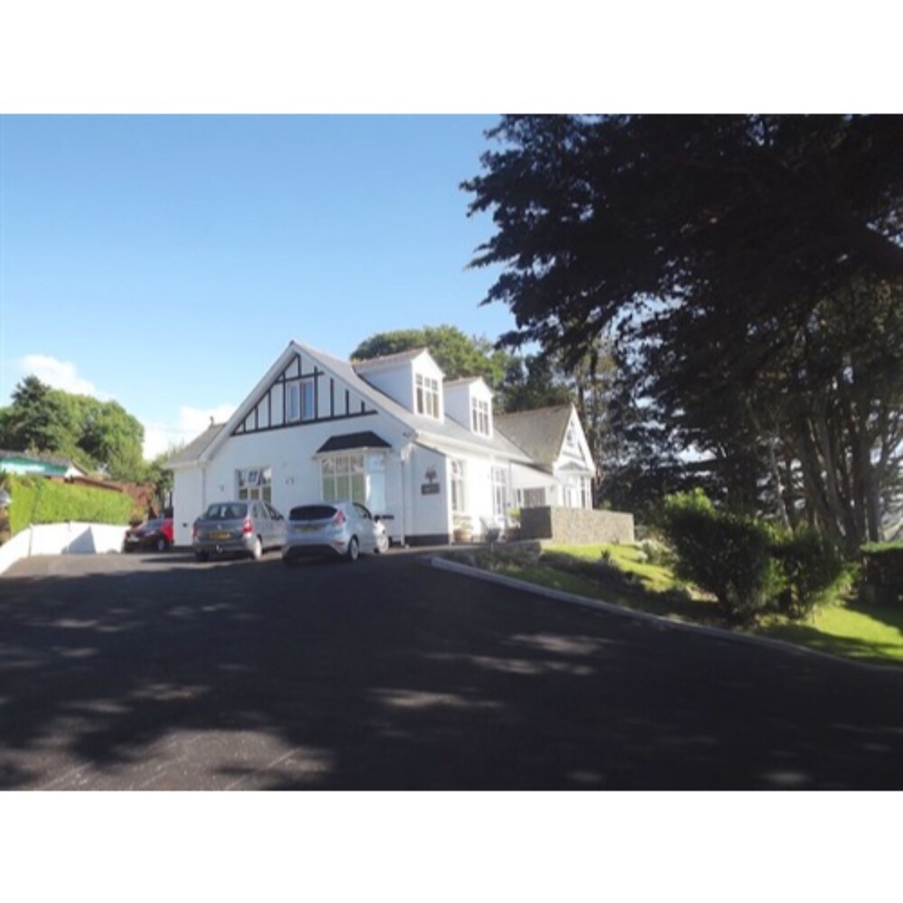 Merwerydd Guest Accommodation — 4-Star Luxury Hotel in Aberaeron, United Kingdom