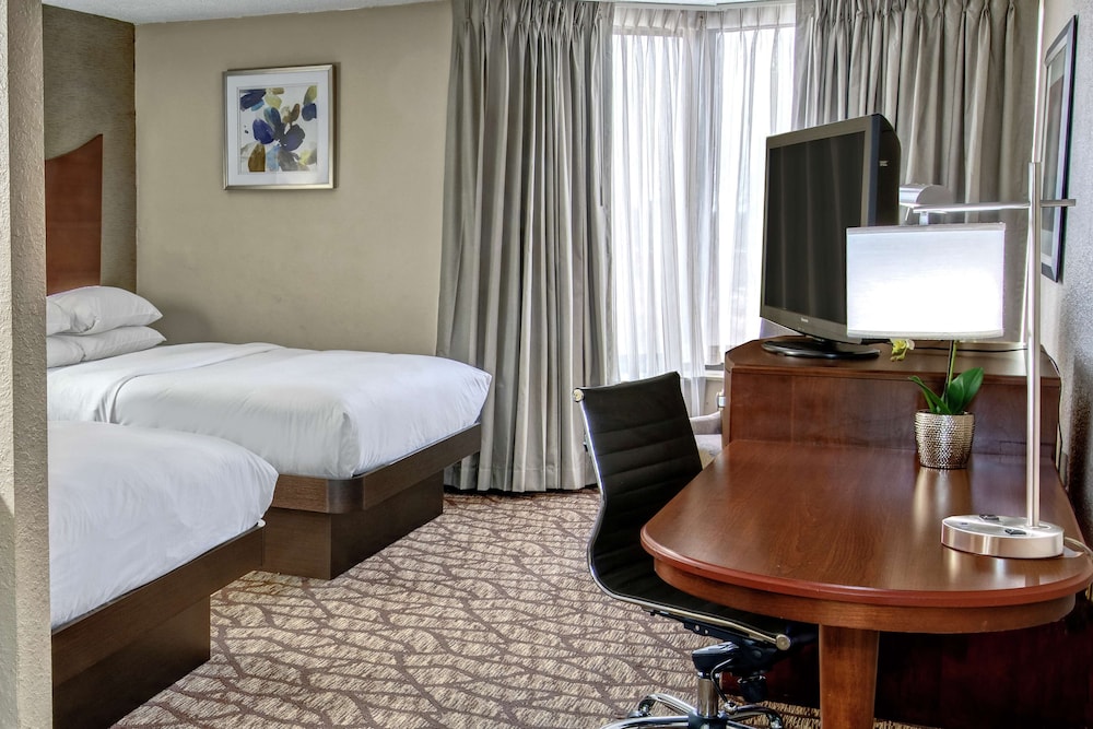 DoubleTree by Hilton Murfreesboro - photo 15