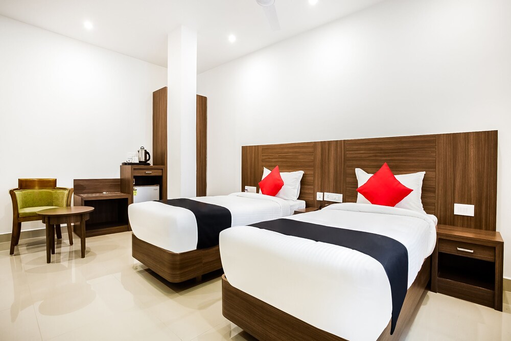 Capital O 60558 Hotel Midhuna International — Punalur — photo 2