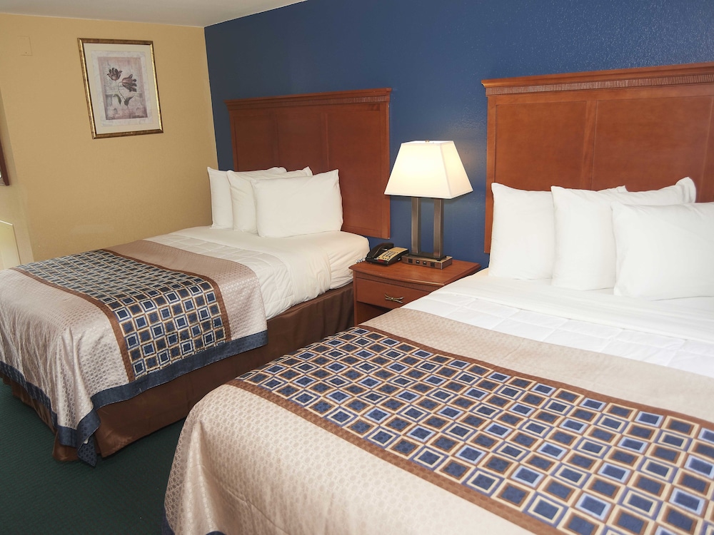 Swiss Chalets Village Inn - photo 35