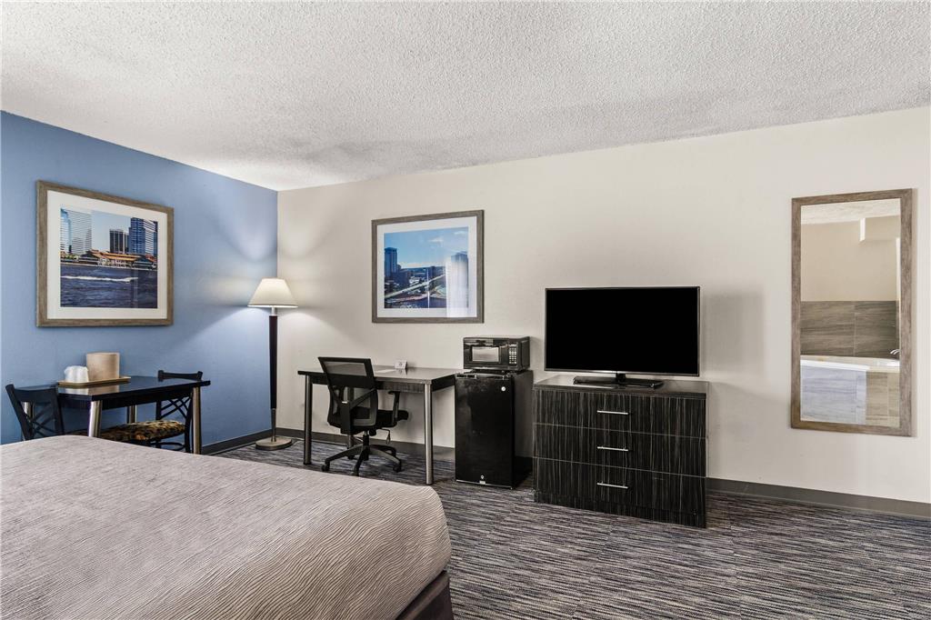 Quality Inn Jacksonville Orange Park near Naval Air Station - photo 35