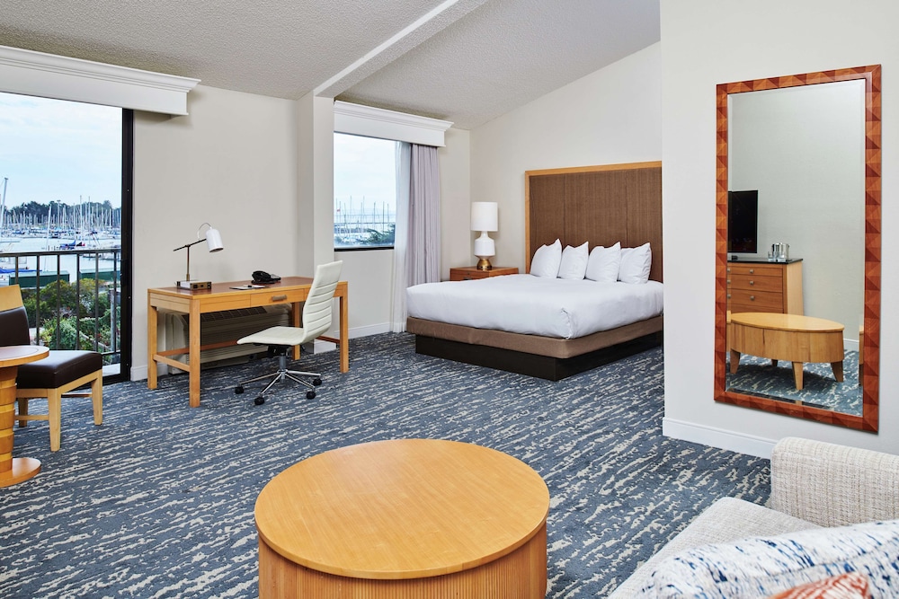 DoubleTree by Hilton Hotel Berkeley Marina - photo 32