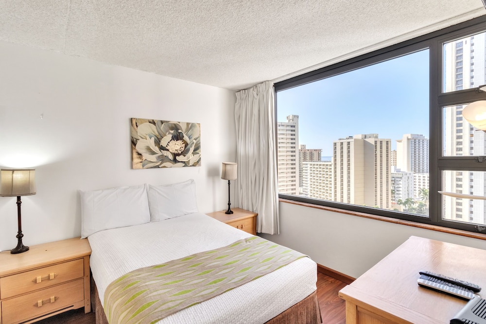 Waikiki Banyan Condo Located One Block From Waikiki Beach by Koko Resort Vacation Rentals - photo 25