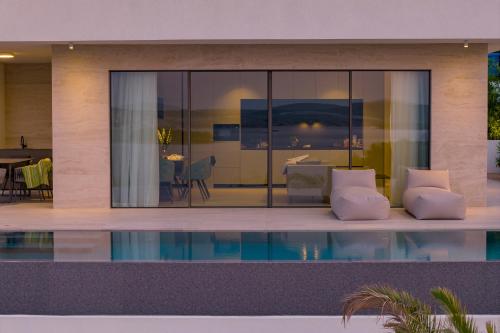 Cloud 9 D7 in Unknown City, Croatia