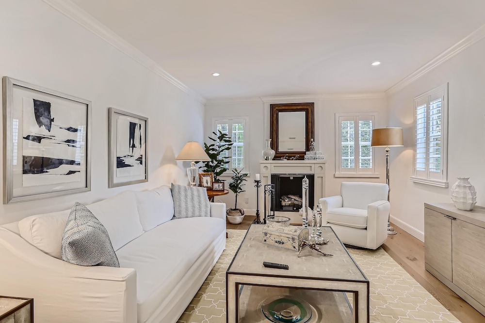 Banyan Cove 4bd 4.5ba Private Pool and Parking - photo 16