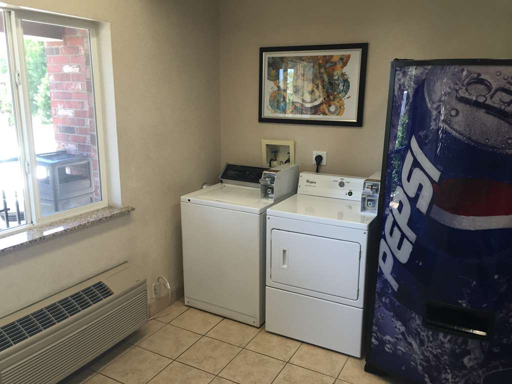 Best Western Plus Gateway Inn & Suites - photo 37