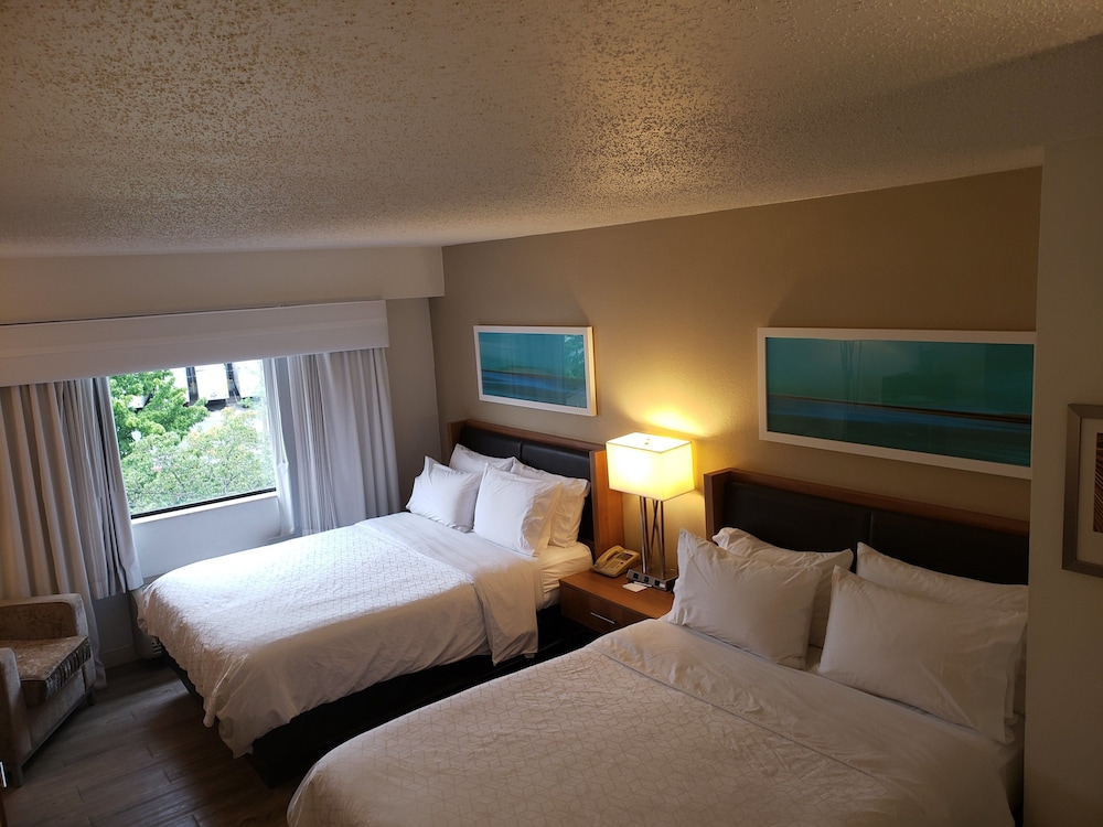 Holiday Inn Express Pittsburgh North by IHG - photo 10