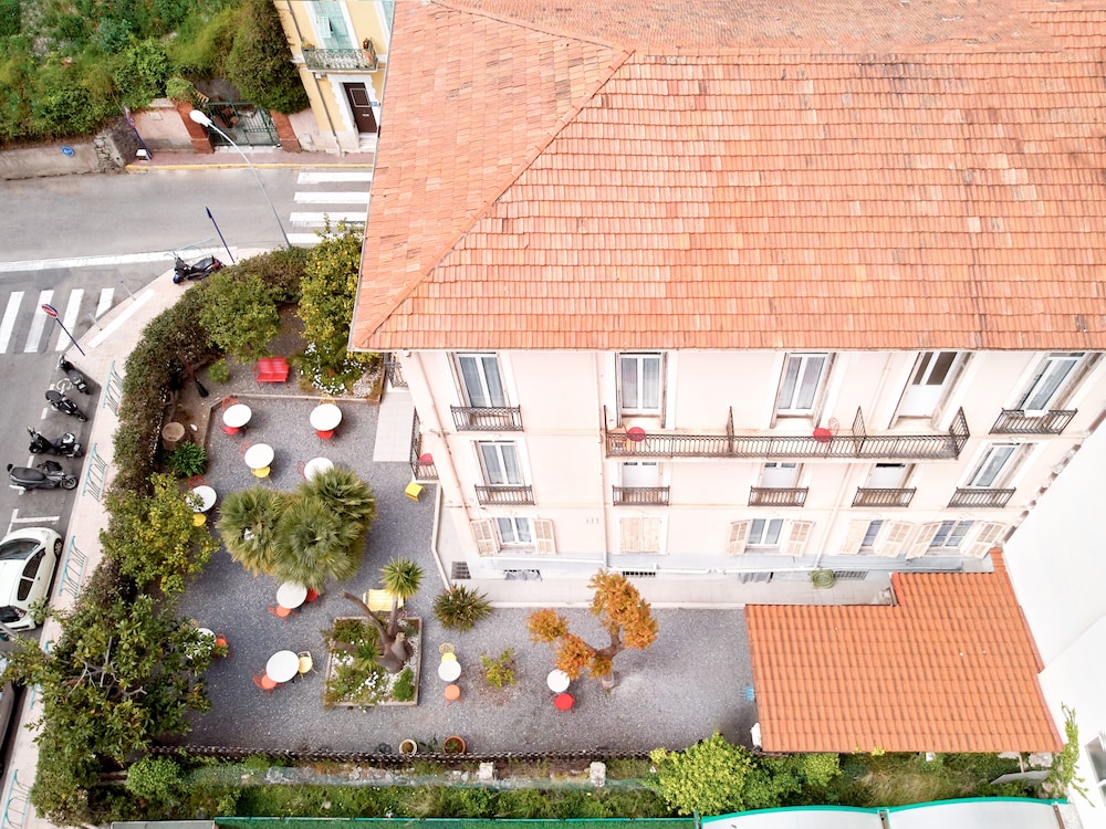 Hôtel Lemon - carbon neutral hotel in Menton