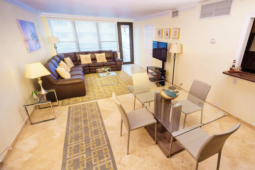 Suites By The Beach - last minute hotel in Miami Beach