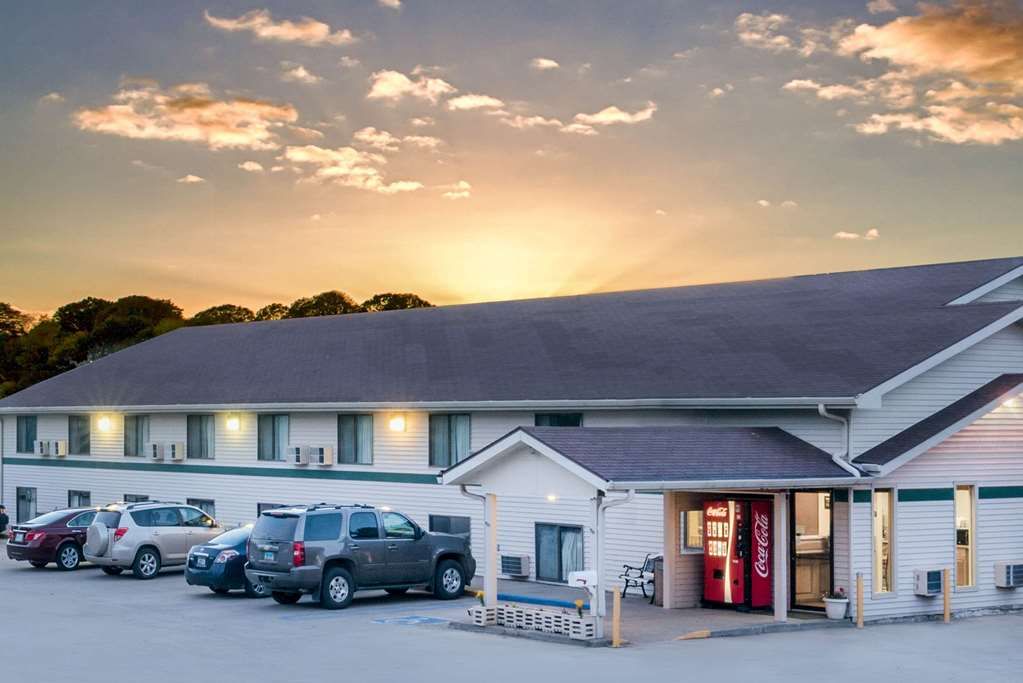 Super 8 Valley City - photo 5