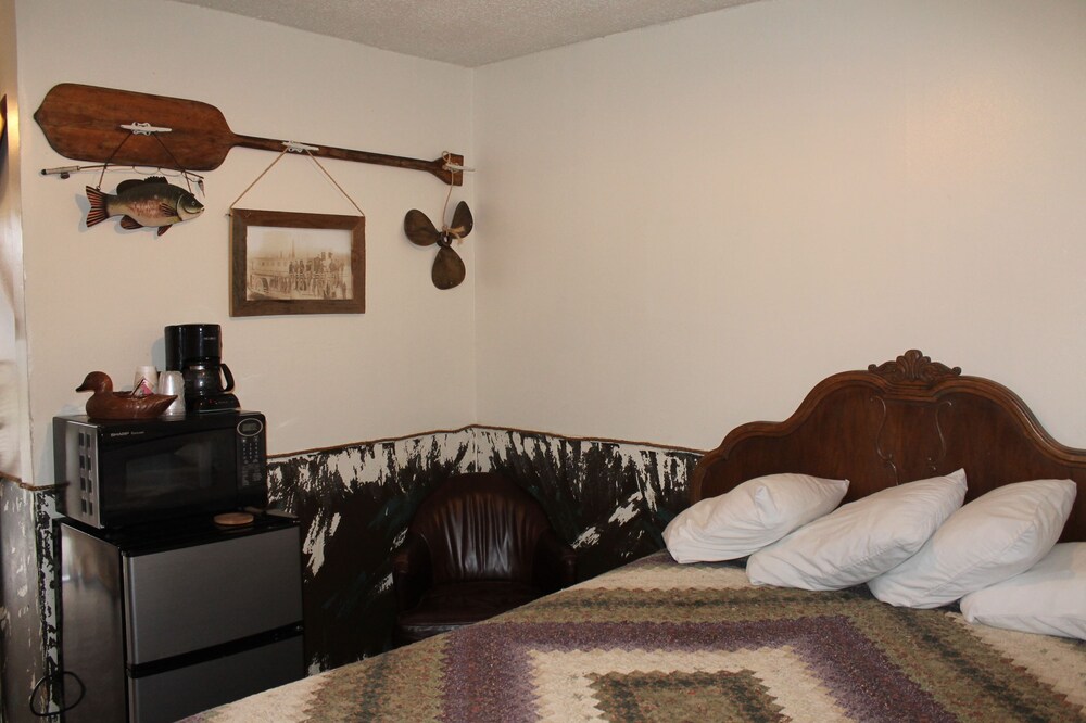 Black Bear Motel - photo 57