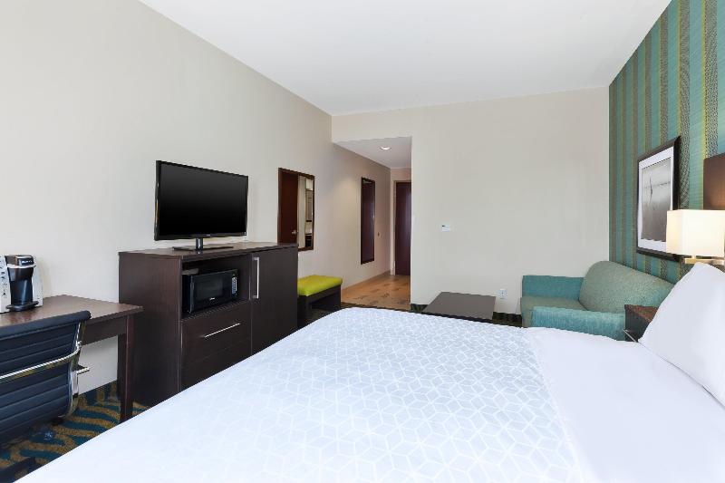 Holiday Inn Express & Suites Southport Oak Island Area by IHG - photo 28